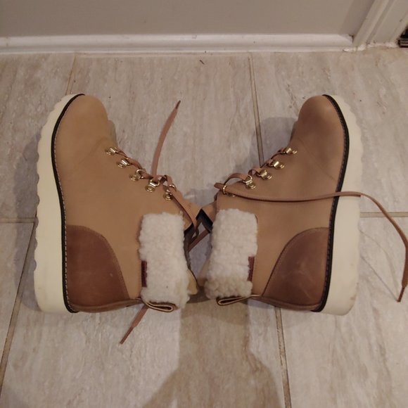 Cole Haan Nantucket Rugged Waterproof Suede & Faux Fur Hikers Boot Size 10 B - Picture 4 of 6